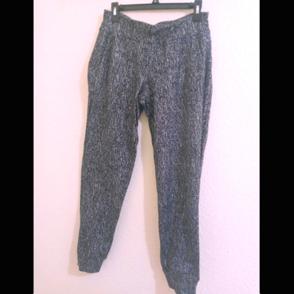 LULULEMON sweatpants women's Size 8